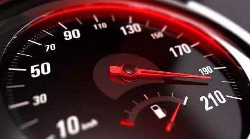 最高车速(km/h)